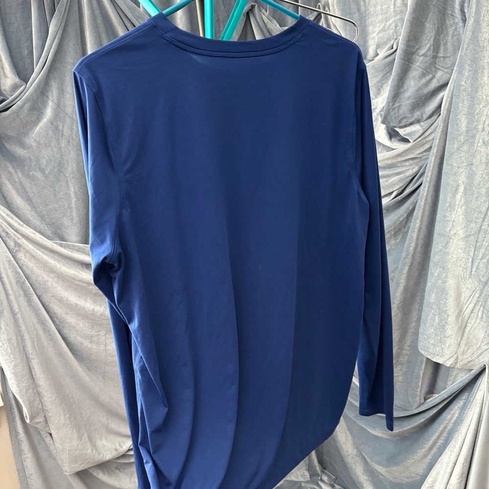 Lululemon ultralight hip length long sleeve size 14 - Picture 3 of 6